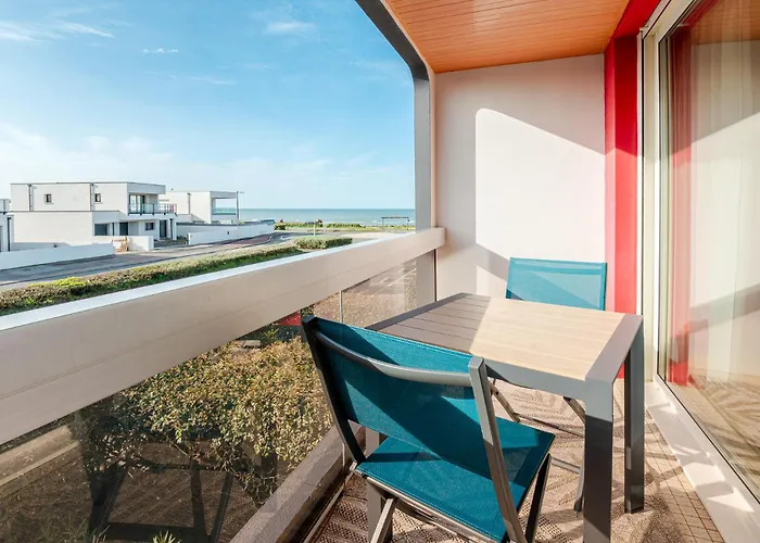 Logis Hotellerie Les Brisants , Restaurant J M Perochon