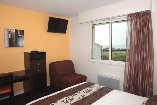 Logis Hotellerie Les Brisants , Restaurant J M Perochon 3*
