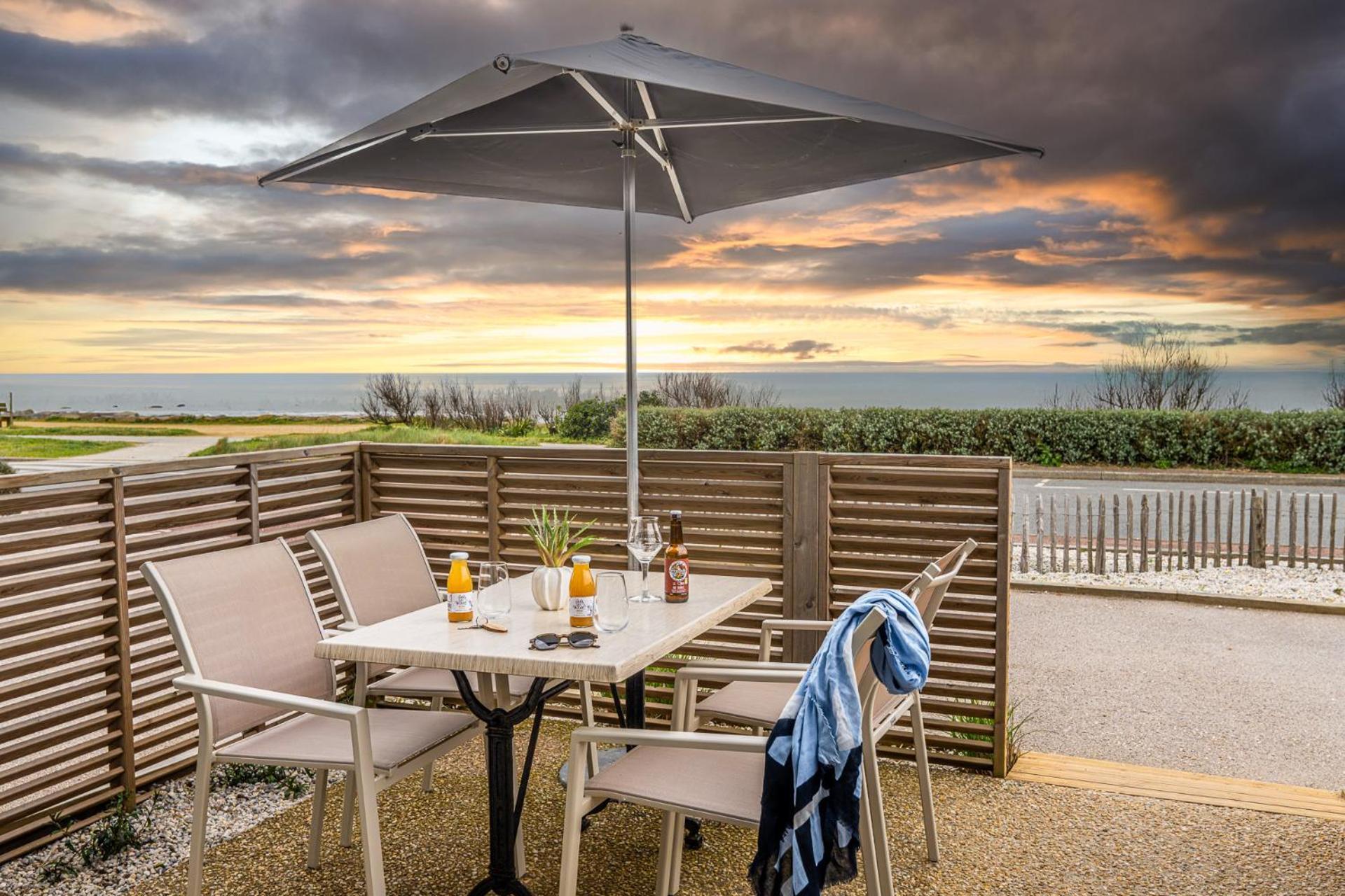 Hotellerie Les Brisants , Restaurant J M Perochon
