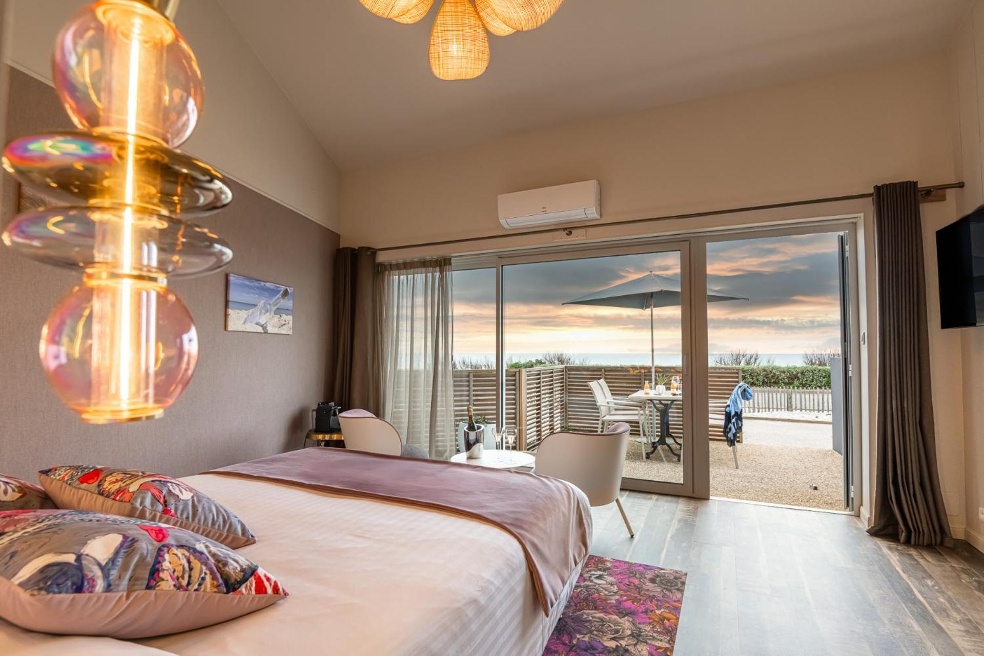 Logis Hotellerie Les Brisants , Restaurant J M Perochon Hotel