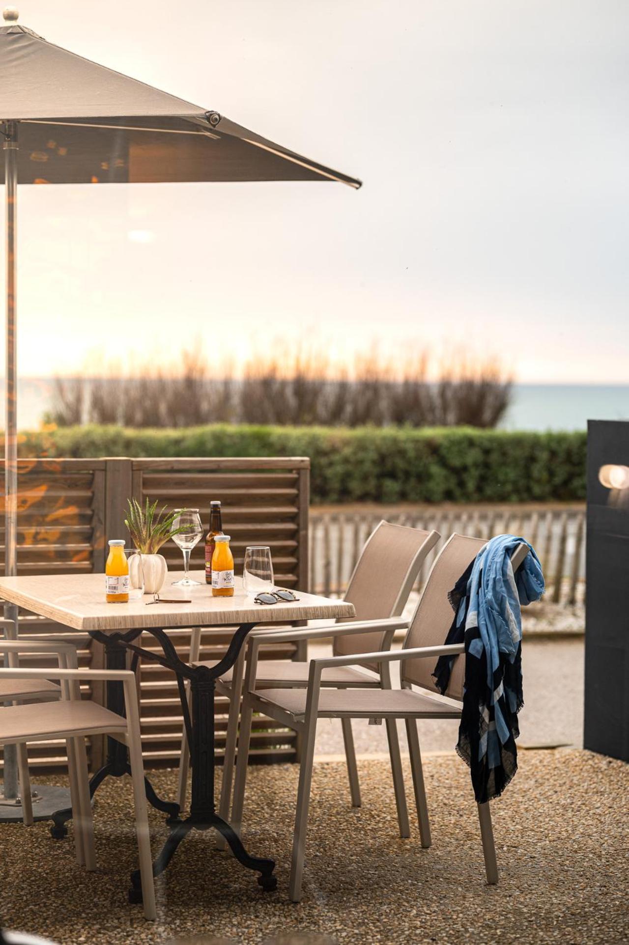Logis Hotellerie Les Brisants , Restaurant J M Perochon Hotel 3*