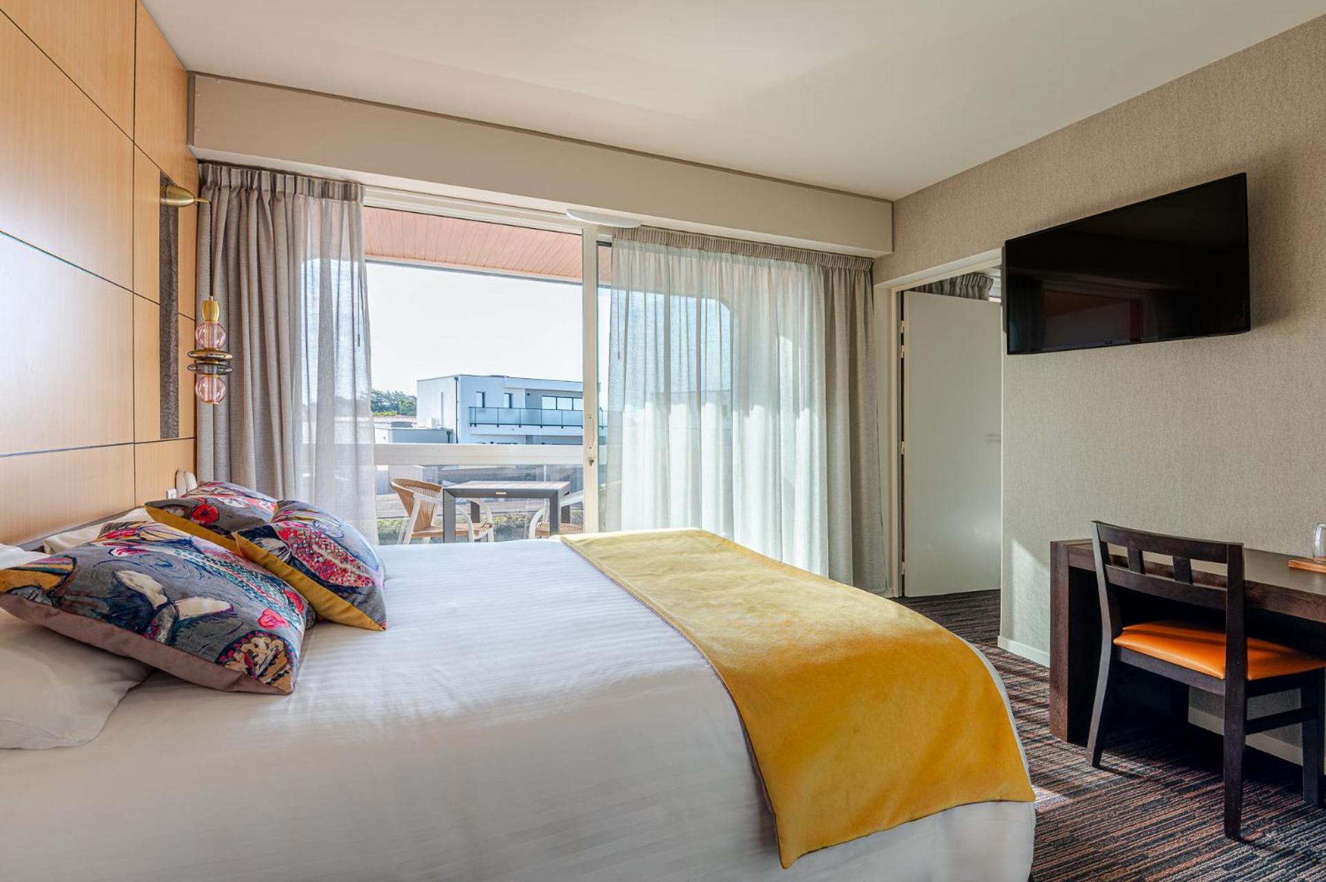 Hotel Hotellerie Les Brisants , Restaurant J M Perochon 3*