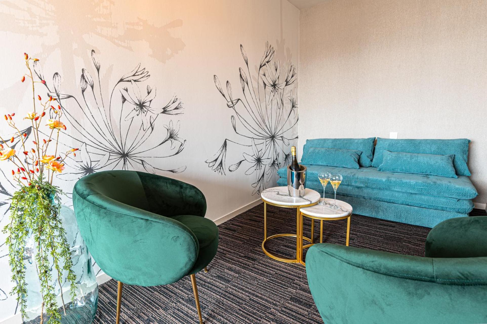 Logis Hotellerie Les Brisants , Restaurant J M Perochon Hotel 3*