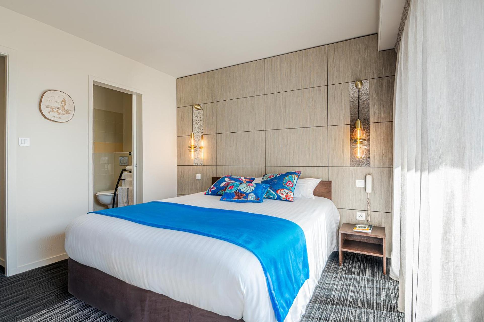 Hotellerie Les Brisants , Restaurant J M Perochon 3*