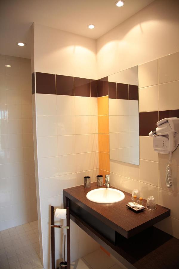 Logis Hotellerie Les Brisants , Restaurant J M Perochon Hotel 3*